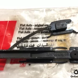 5888610 60805272 Sunroof Guide Fiat Croma Lancia Thema Alfa Romeo 33