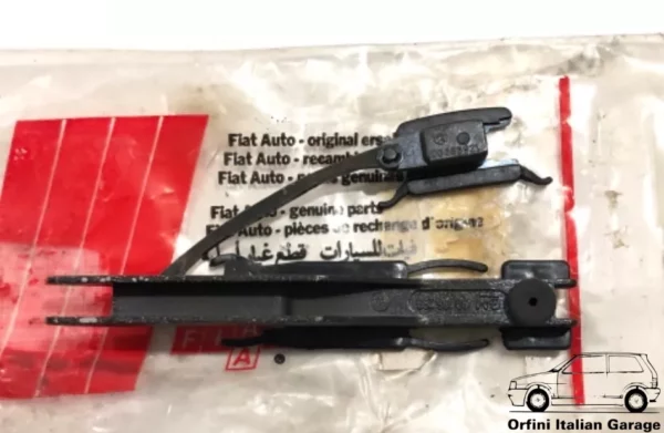 5888610 60805272 Sunroof Guide Fiat Croma Lancia Thema Alfa Romeo 33