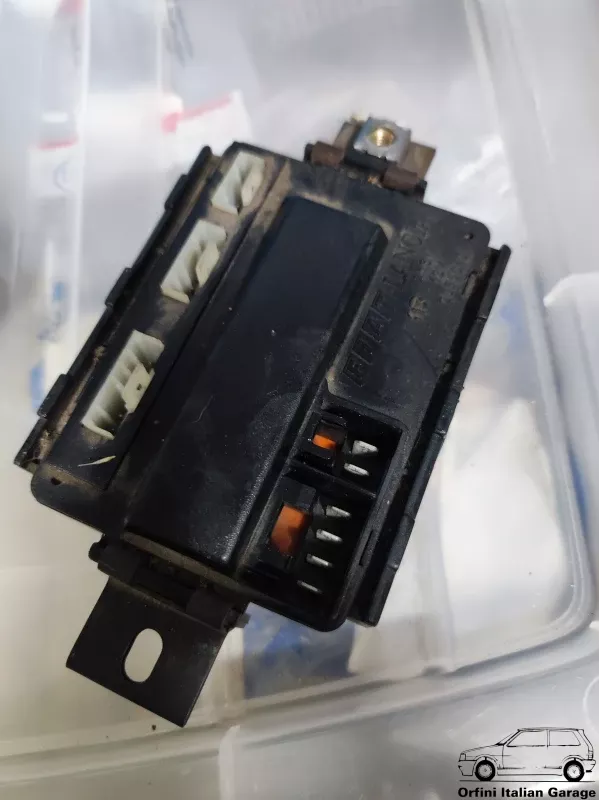 11319-7595332-2.webp 7595332 Window Lift ECU Fiat Tipo Tempra