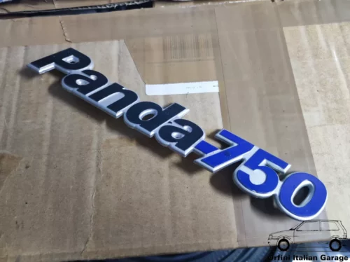 7619236  Fiat Panda 750 141 Badge Scritta