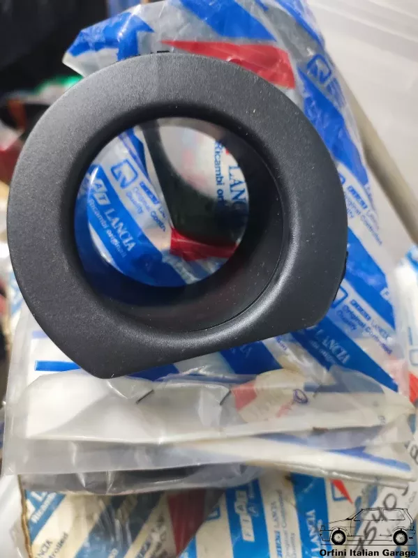 11385-5969149-181510680-1.webp 5969149 181510680 Carpet Plastic Ducting Fiat Uno