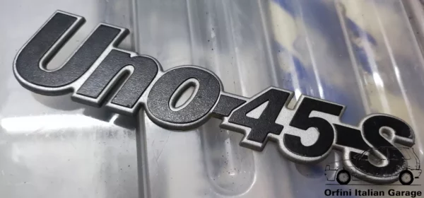 5974539  Badge Scritta Fiat Uno 45S