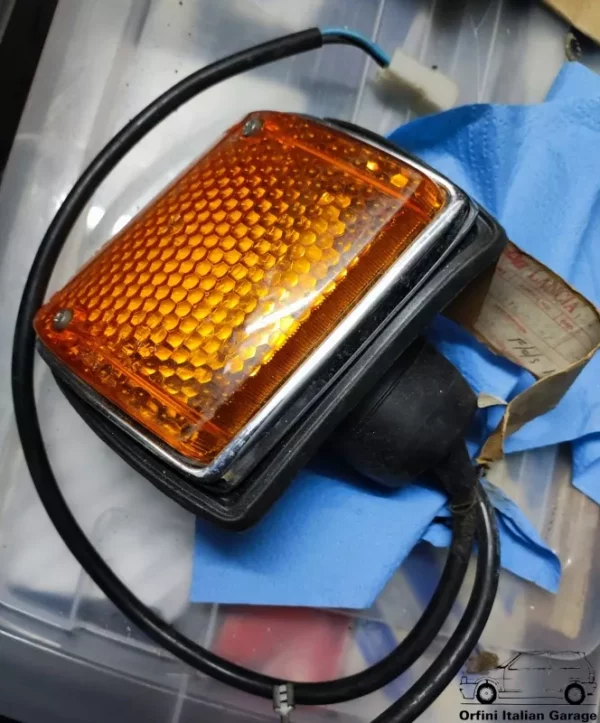 4218498  Right Indicator Orange Fiat 128