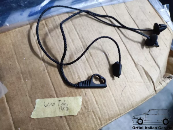 7671135  Parcelshelf String Fiat Uno MK2