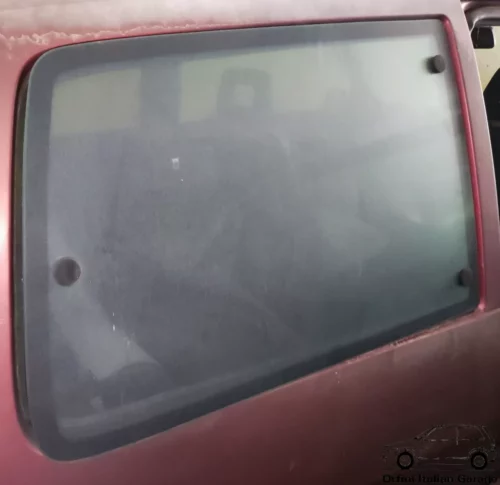 7668058  Rear Right Side Opening Window Fiat Cinquecento