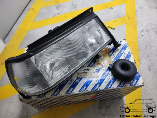 82436582 82442629 Right Headlight Lancia Thema S2 S3