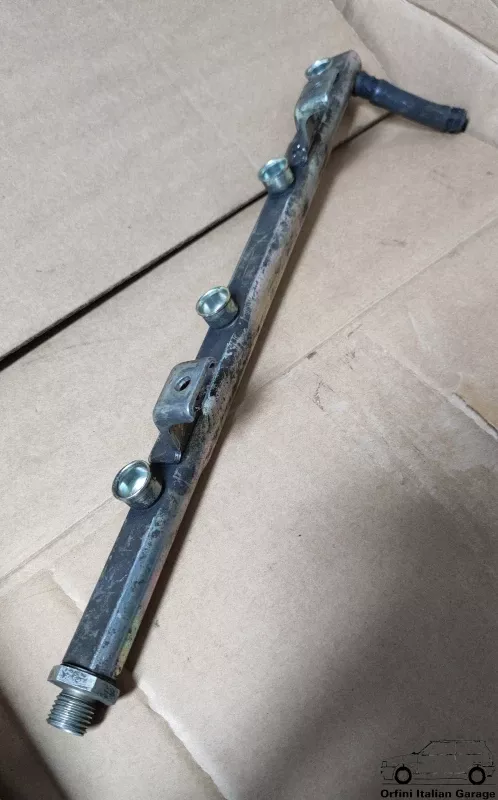 11774-7619424-BOSCH-0280154011.webp 7619424 BOSCH 0280154011 Injector Rail Lancia Thema 16v