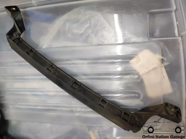 11786-7743644-46539365.webp 7743644 46539365 Front Left Window Guide Fiat Punto 176 3 Doors
