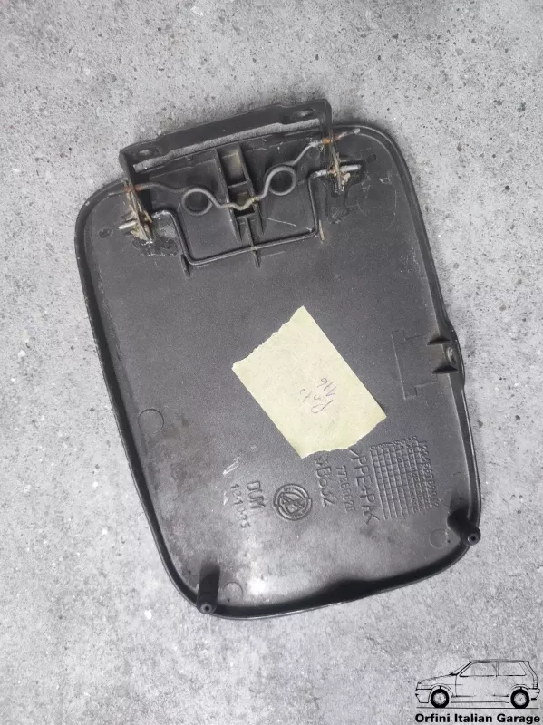46517622 7736062 Fuel Tank Cap Cover Fiat Punto 176