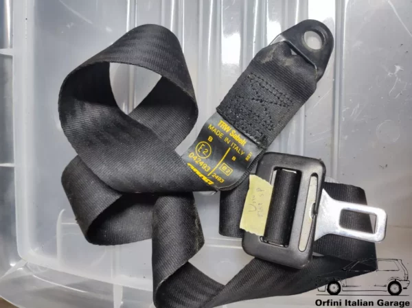 11872-182503980-5892034-2.webp 182503980 5892034 Rear Seatbelt + Locks Fiat Uno