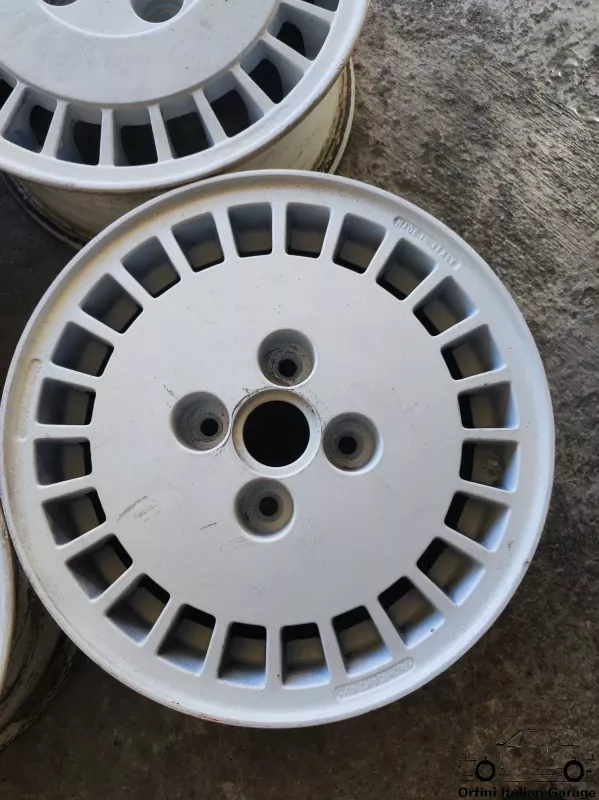 12619-7653249-7656066-2.webp 7653249 7656066 Set Wheels 13 Fiat Uno Turbo IE MK1