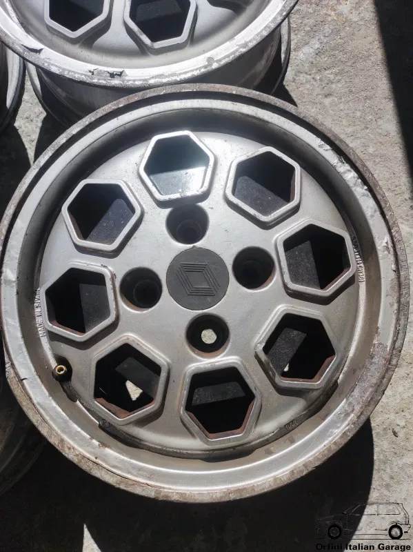 12625-Jogo-Jantes-13-4x100-Renault-5-9-11-Express-2.webp Set Wheels 13 4x100 Renault 5 9 11 Express