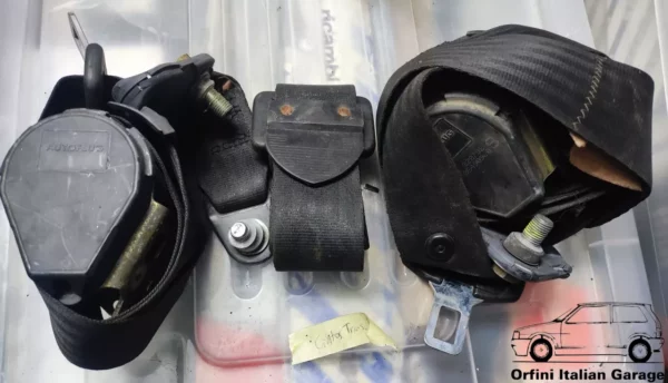 12759-182244580-183575980-182246680-1.webp 182244580 183575980 182246680 Rear Seatbelts Fiat Panda 141