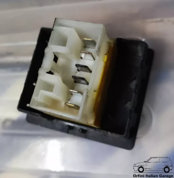 12777-183066080-183449080-2.webp 183066080 183449080 Right Window Switch Fiat Panda 141