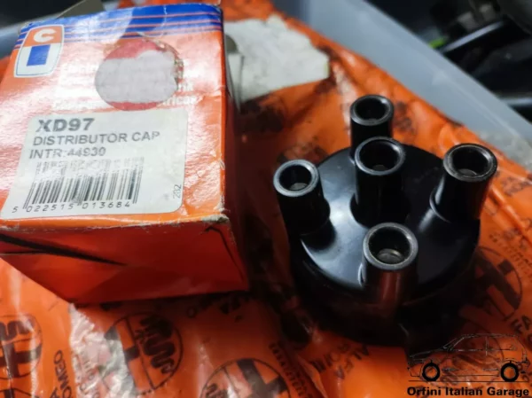 XD97 Intermotor 44930 Distributor Cover Nissan Vanette Urvan 720 Pickup